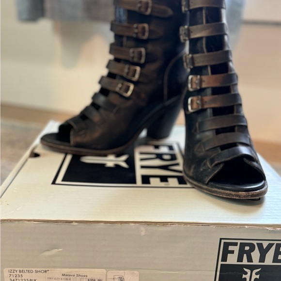 Frye Izzy Belted Short.  $140 - Picture 7 of 7